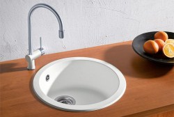 <b>Смеситель + каменная мойка</b><br/>Цена в магазине: <span class='red'>7 800 р.</span><br/>Осталось, шт: <b>3</b>